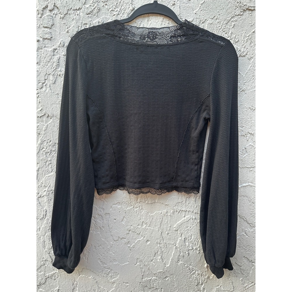 Free People Run With Me Cardi Black Lace Thermal Button Front Crop Top Small - Picture 3 of 6